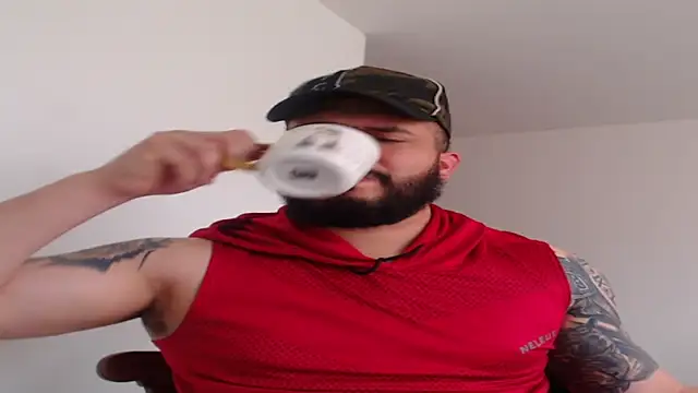 Snapshot of alexandergranda71 chatting on 01/02/25, 06:12 alexandergranda71 online show from 01/02/25, 06:12