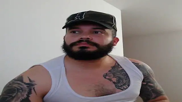 Snapshot of alexandergranda71 chatting on 01/10/25, 04:20 alexandergranda71 online show from 01/10/25, 04:20