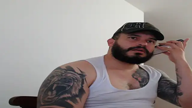 Snapshot of alexandergranda71 chatting on 01/11/25, 03:31 alexandergranda71 online show from 01/11/25, 03:31