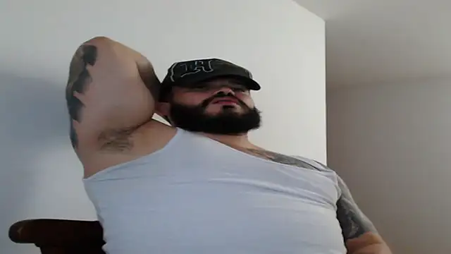 Snapshot of alexandergranda71 chatting on 01/13/25, 01:34 alexandergranda71 online show from 01/13/25, 01:34