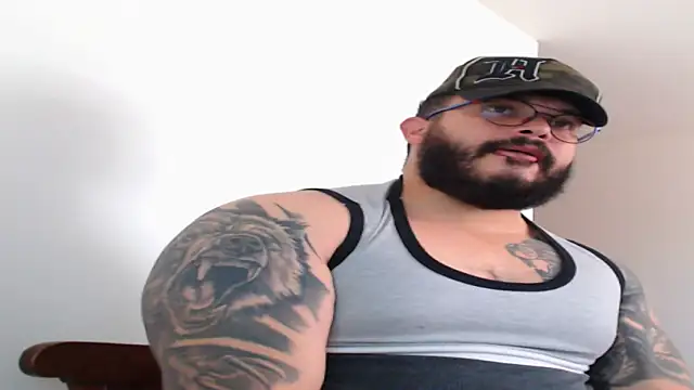 Snapshot of alexandergranda71 chatting on 01/16/25, 04:39 alexandergranda71 online show from 01/16/25, 04:39