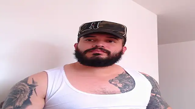 Snapshot of alexandergranda71 chatting on 01/17/25, 08:44 alexandergranda71 online show from 01/17/25, 08:44