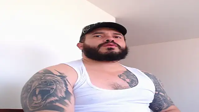 Snapshot of alexandergranda71 chatting on 01/22/25, 04:02 alexandergranda71 online show from 01/22/25, 04:02