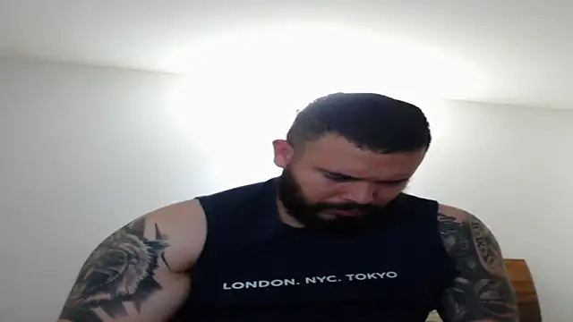 Snapshot of alexandergranda71 chatting on 02/07/25, 11:24 alexandergranda71 online show from 02/07/25, 11:24