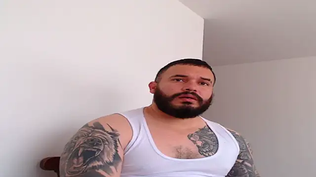 Snapshot of alexandergranda71 chatting on 02/11/25, 03:51 alexandergranda71 online show from 02/11/25, 03:51