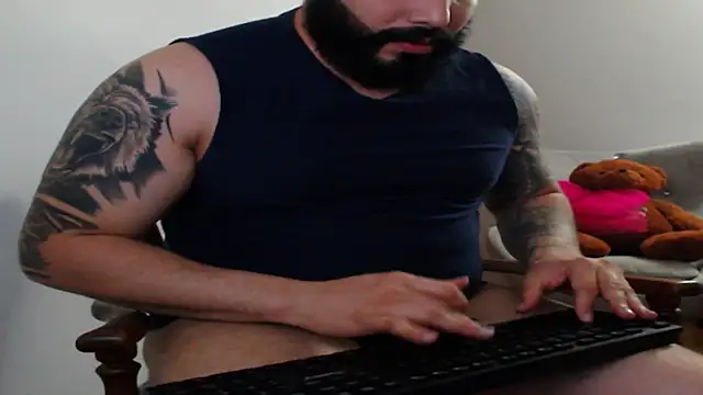 Snapshot of alexandergranda71 chatting on 03/04/25, 12:50 alexandergranda71 online show from 03/04/25, 12:50