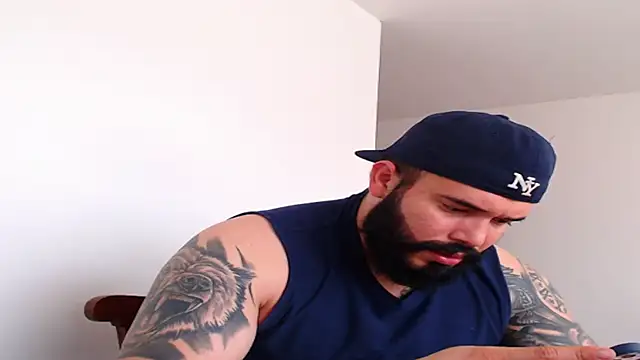 Snapshot of alexandergranda71 chatting on 03/04/25, 03:15 alexandergranda71 online show from 03/04/25, 03:15