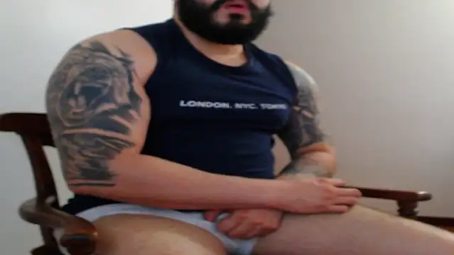 Snapshot of alexandergranda71 chatting on 03/05/25, 03:51 alexandergranda71 online show from 03/05/25, 03:51