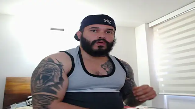 Snapshot of alexandergranda71 chatting on 03/11/25, 03:56 alexandergranda71 online show from 03/11/25, 03:56