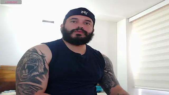 Snapshot of alexandergranda71 chatting on 03/16/25, 04:01 alexandergranda71 online show from 03/16/25, 04:01