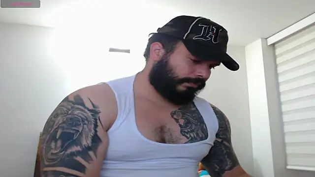 Snapshot of alexandergranda71 chatting on 03/17/25, 11:11 alexandergranda71 online show from 03/17/25, 11:11