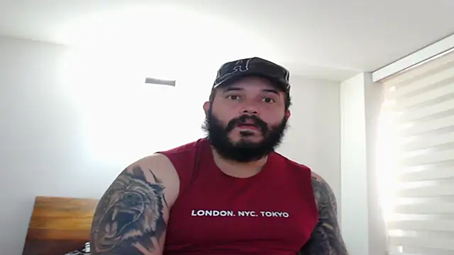 Snapshot of alexandergranda71 chatting on 03/20/25, 03:14 alexandergranda71 online show from 03/20/25, 03:14