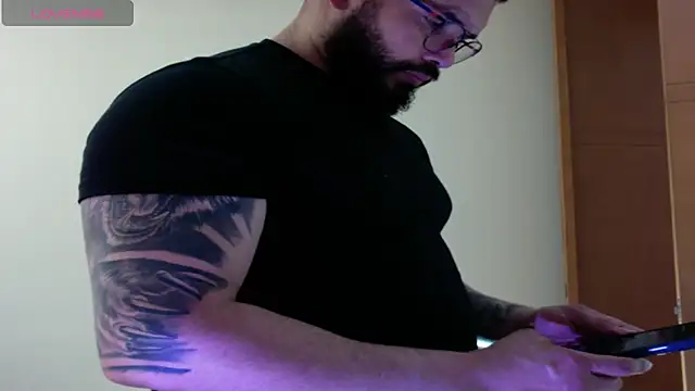 Snapshot of alexandergranda71 chatting on 10/02/25, 03:30 alexandergranda71 online show from 10/02/25, 03:30