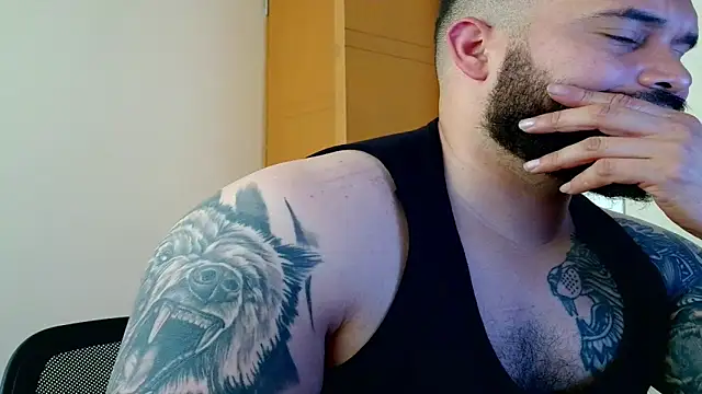 Snapshot of alexandergranda71 chatting on 10/12/25, 05:56 alexandergranda71 online show from 10/12/25, 05:56