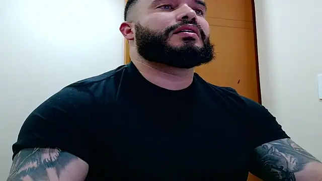 Snapshot of alexandergranda71 chatting on 10/13/25, 11:05 alexandergranda71 online show from 10/13/25, 11:05