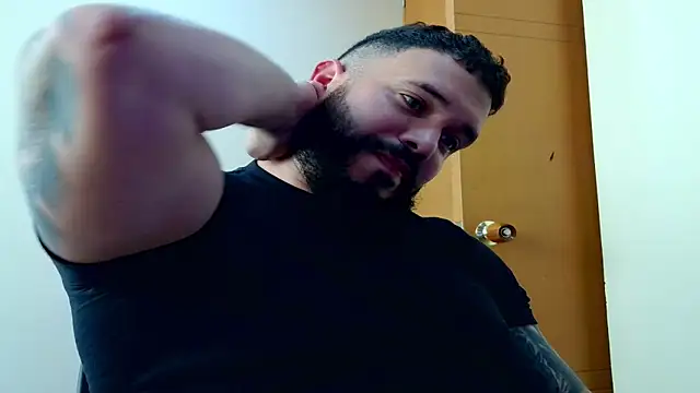 Snapshot of alexandergranda71 chatting on 10/14/25, 08:20 alexandergranda71 online show from 10/14/25, 08:20