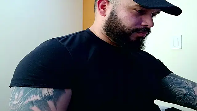 Snapshot of alexandergranda71 chatting on 10/18/25, 08:09 alexandergranda71 online show from 10/18/25, 08:09