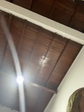 emiss  online show from 12/15/25, 08:35