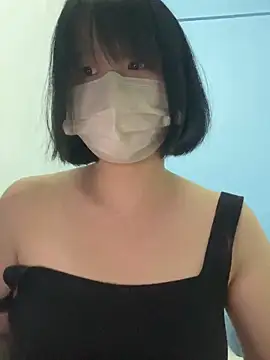 Snapshot of Bibi970110 chatting on 11/15/25, 02:24 Bibi970110 online show from 11/15/25, 02:24