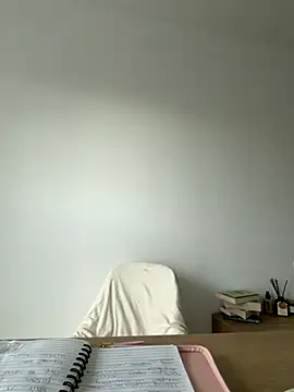 streetdoll online show from 10/31/25, 08:15