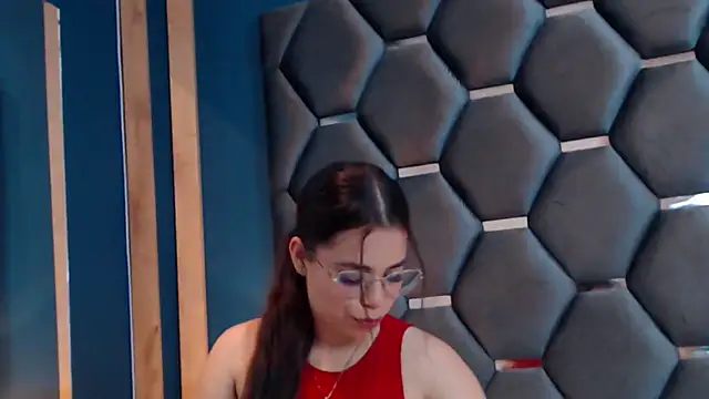 ThaniaJones online show from 01/12/25, 03:14