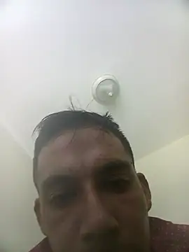 aL3JanDro93 online show from 06/24/26, 12:20