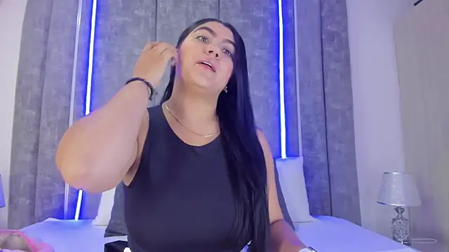 PaulinaDuarte online show from 12/28/24, 12:45