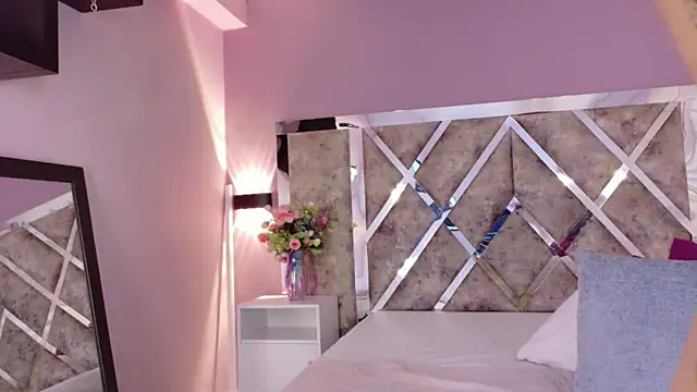 PaulinaDuarte online show from 07/28/26, 06:20