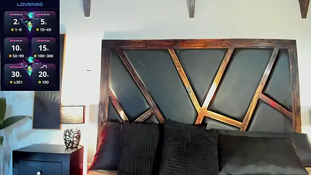 EmiliWilliams online show from 05/15/26, 12:17