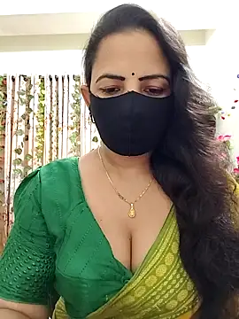 Snapshot of Payel-Sen chatting on 10/08/25, 05:10 Payel-Sen online show from 10/08/25, 05:10