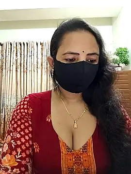 Snapshot of Payel-Sen chatting on 10/31/25, 05:36 Payel-Sen online show from 10/31/25, 05:36