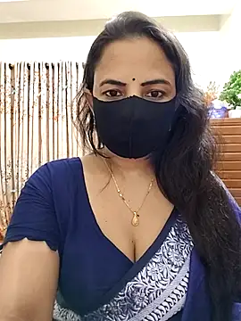 Snapshot of Payel-Sen chatting on 11/15/25, 05:20 Payel-Sen online show from 11/15/25, 05:20