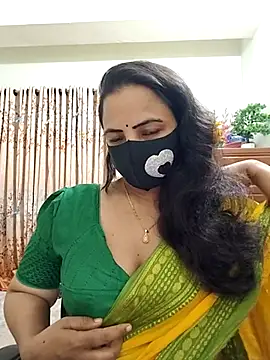 Snapshot of Payel-Sen chatting on 11/24/25, 04:40 Payel-Sen online show from 11/24/25, 04:40