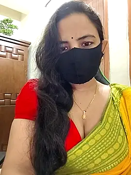 Snapshot of Payel-Sen chatting on 12/13/25, 10:15 Payel-Sen online show from 12/13/25, 10:15