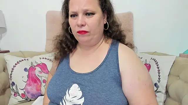 KarolineJoyy online show from 10/10/25, 07:24