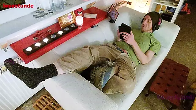 Snapshot of BongChannel chatting on 01/01/25, 07:10 BongChannel online show from 01/01/25, 07:10