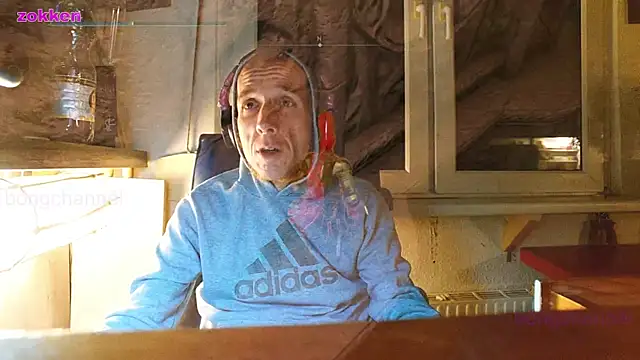 Snapshot of BongChannel chatting on 01/20/25, 12:04 BongChannel online show from 01/20/25, 12:04