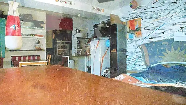 Snapshot of BongChannel chatting on 01/21/25, 09:46 BongChannel online show from 01/21/25, 09:46