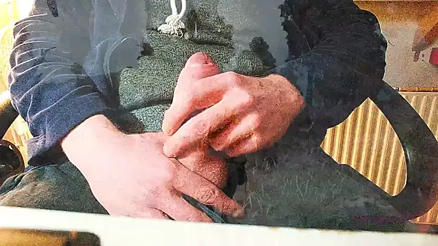 Snapshot of BongChannel chatting on 01/21/25, 03:54 BongChannel online show from 01/21/25, 03:54