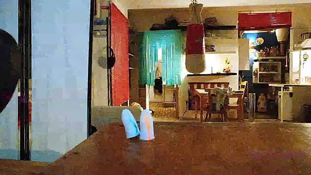 Snapshot of BongChannel chatting on 01/26/25, 06:28 BongChannel online show from 01/26/25, 06:28