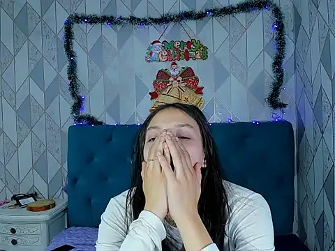 Emma-Wilson online show from 12/07/24, 03:30
