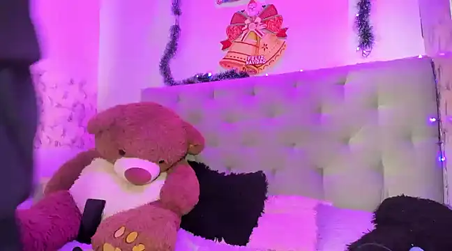 Emma-Wilson online show from 12/18/24, 10:51