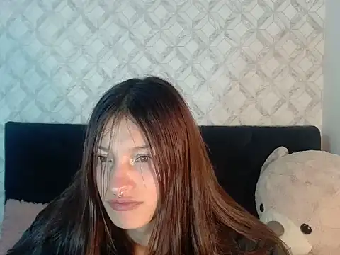 Emma-Wilson online show from 11/26/25, 04:02