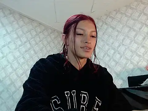 Emma-Wilson online show from 05/27/26, 04:42