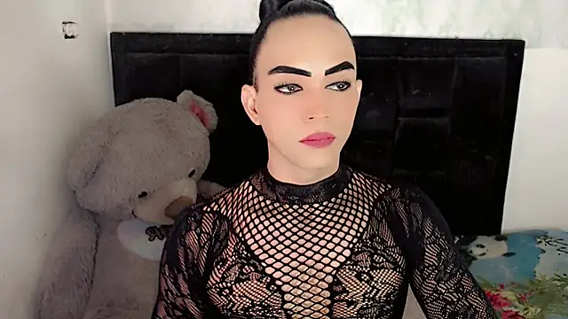 Snapshot of Michell_Queen chatting on 12/14/25, 08:41 Michell Queen online show from 12/14/25, 08:41