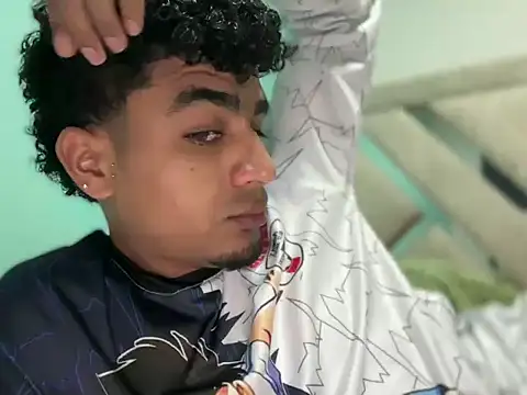 Snapshot of dominic_brandd23 chatting on 09/15/25, 11:38 dominic brandd23 online show from 09/15/25, 11:38