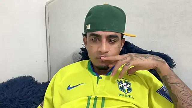 dominic brandd23 online show from 09/20/25, 06:47