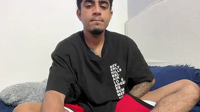 Snapshot of dominic_brandd23 chatting on 11/07/25, 09:31 dominic brandd23 online show from 11/07/25, 09:31