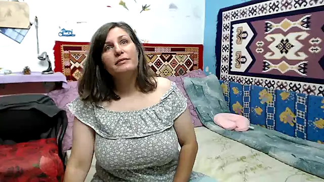 AdelineBlueEyes online show from 09/22/25, 04:36