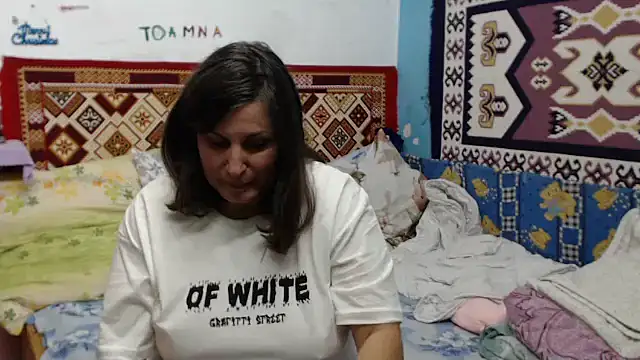 AdelineBlueEyes online show from 10/02/25, 10:22